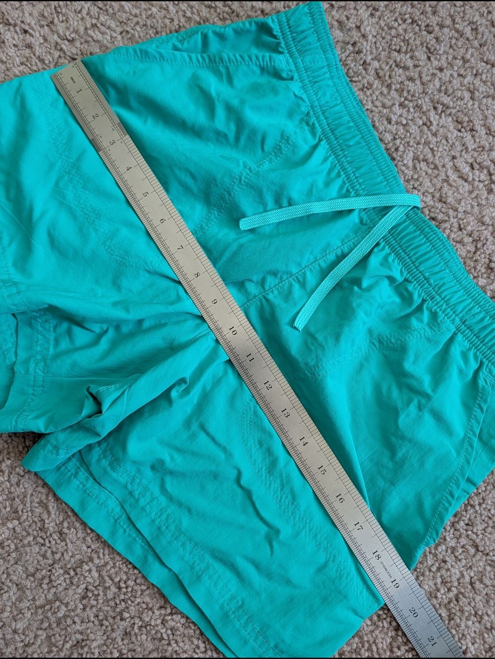 Columbia Womens Green Sandy River Omni-Shade Omni-Shield Hiking Shorts Small - Picture 7 of 9